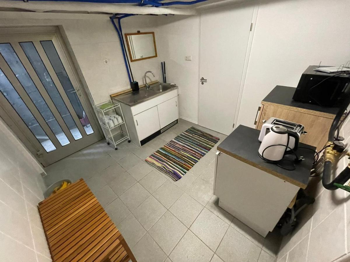 Homestay 1 Oder 2 Monteurzimmer Nahe Flughafen Ruesselsheim